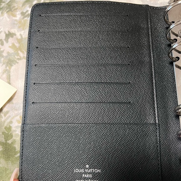 Louis Vuitton MM Graphite Agenda - Picture 7 of 12